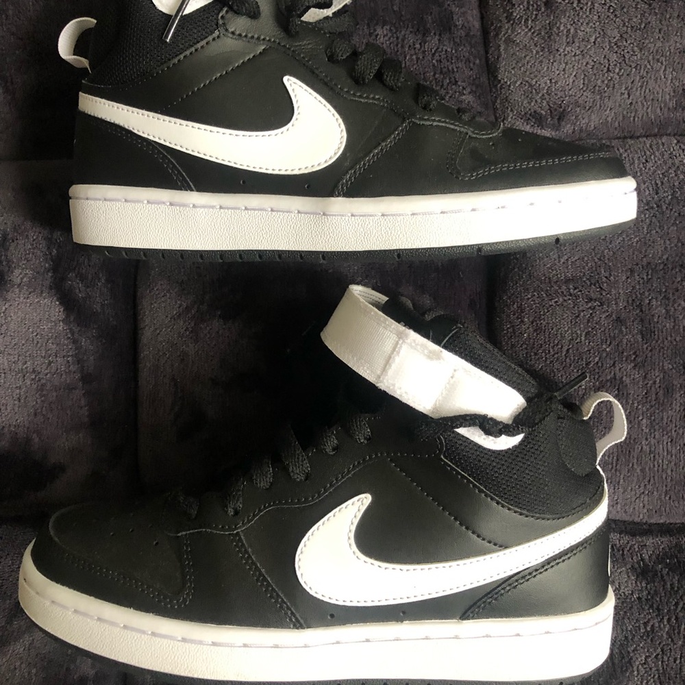 Nike Court Borough Mid 2